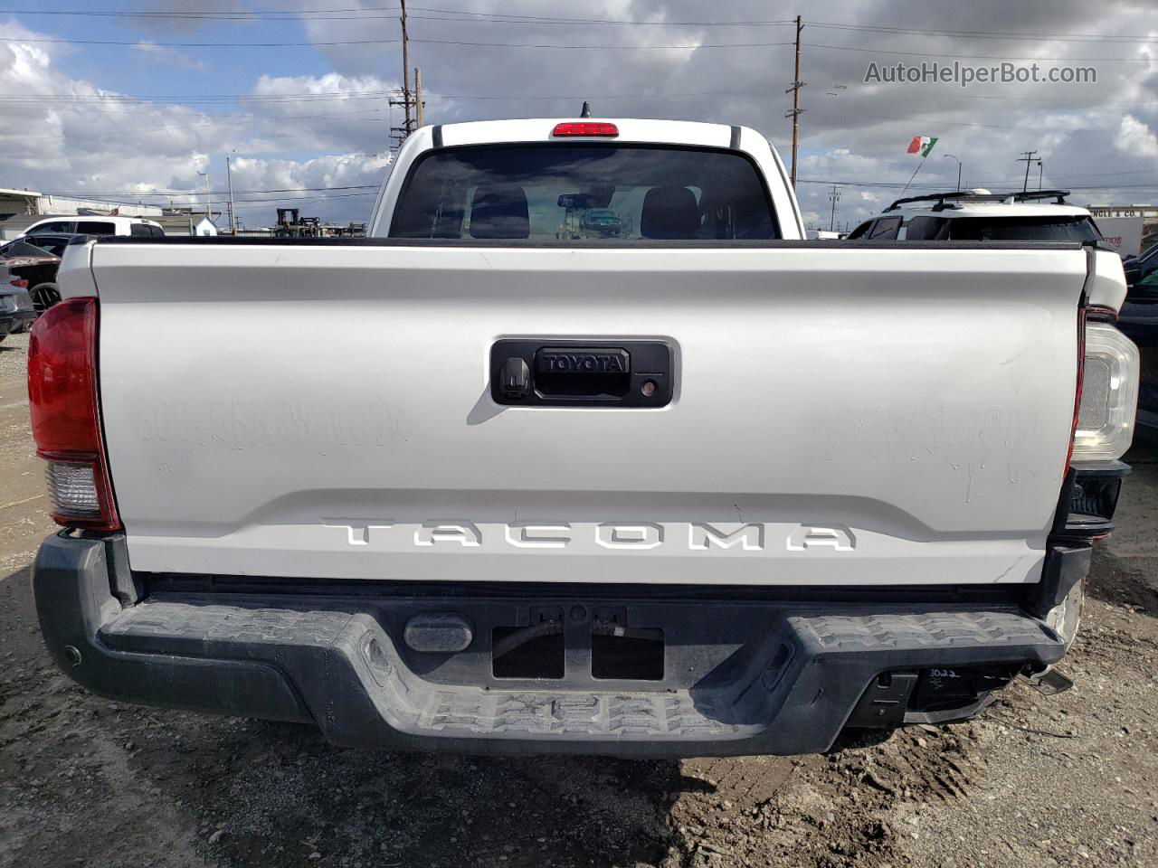 2020 Toyota Tacoma Access Cab White vin: 5TFRX5GN8LX170507