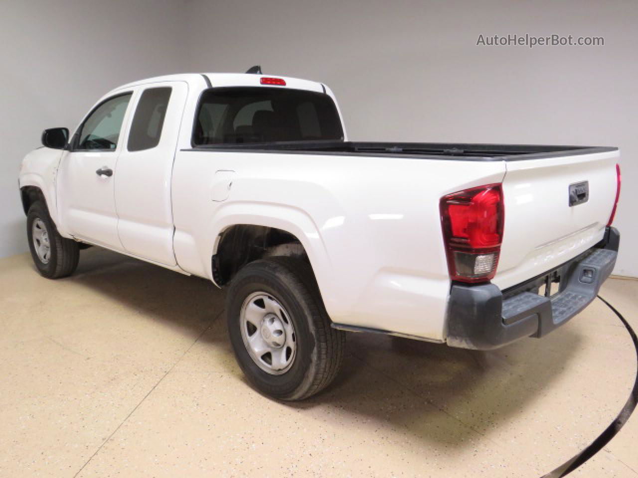 2020 Toyota Tacoma Access Cab White vin: 5TFRX5GN8LX182446