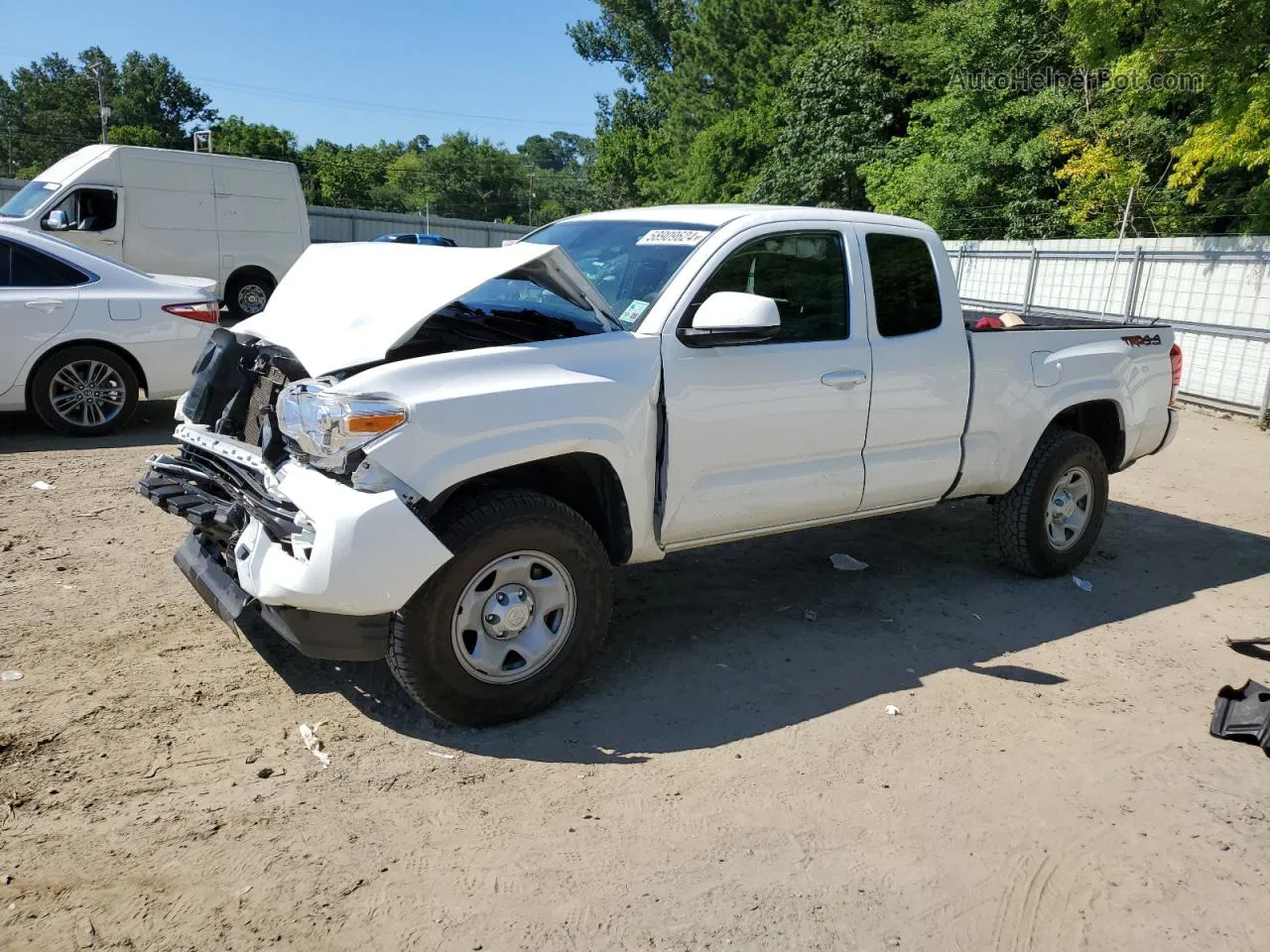 2019 Toyota Tacoma Access Cab White vin: 5TFRX5GN9KX154511