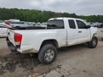 2017 Toyota Tacoma Access Cab White vin: 5TFRX5GNXHX077883