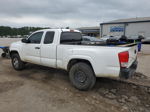 2017 Toyota Tacoma Access Cab White vin: 5TFRX5GNXHX077883