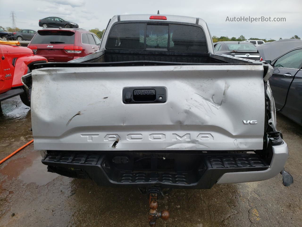 2017 Toyota Tacoma Access Cab Silver vin: 5TFRZ5CN4HX029621