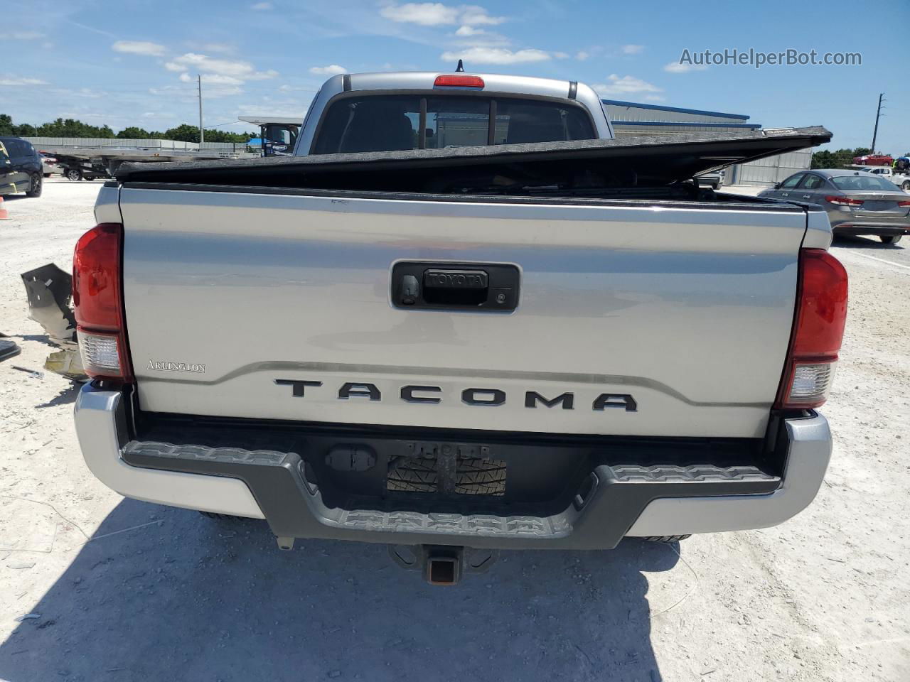 2019 Toyota Tacoma Access Cab Silver vin: 5TFRZ5CN5KX080956