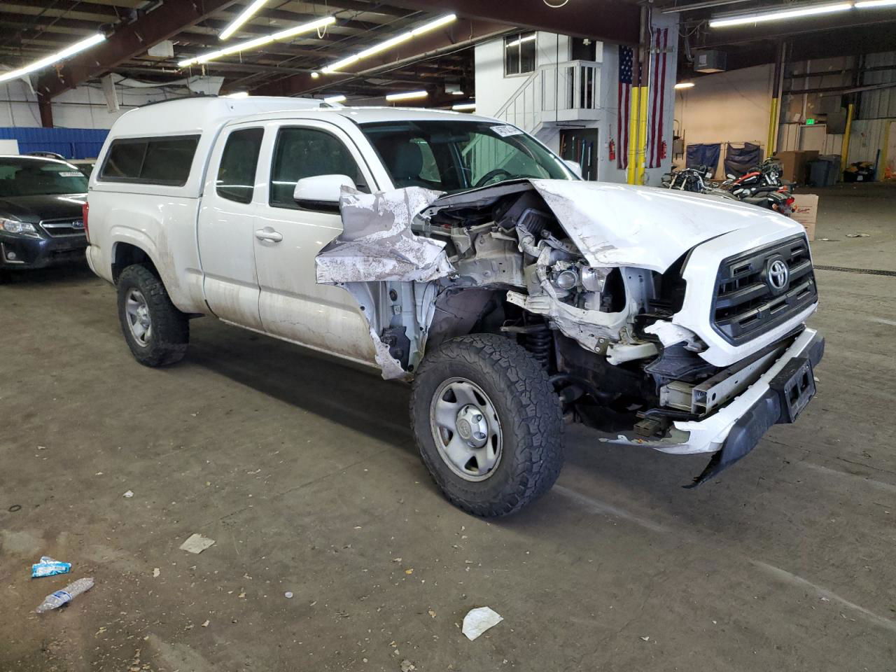 2017 Toyota Tacoma Access Cab White vin: 5TFSX5EN0HX053130