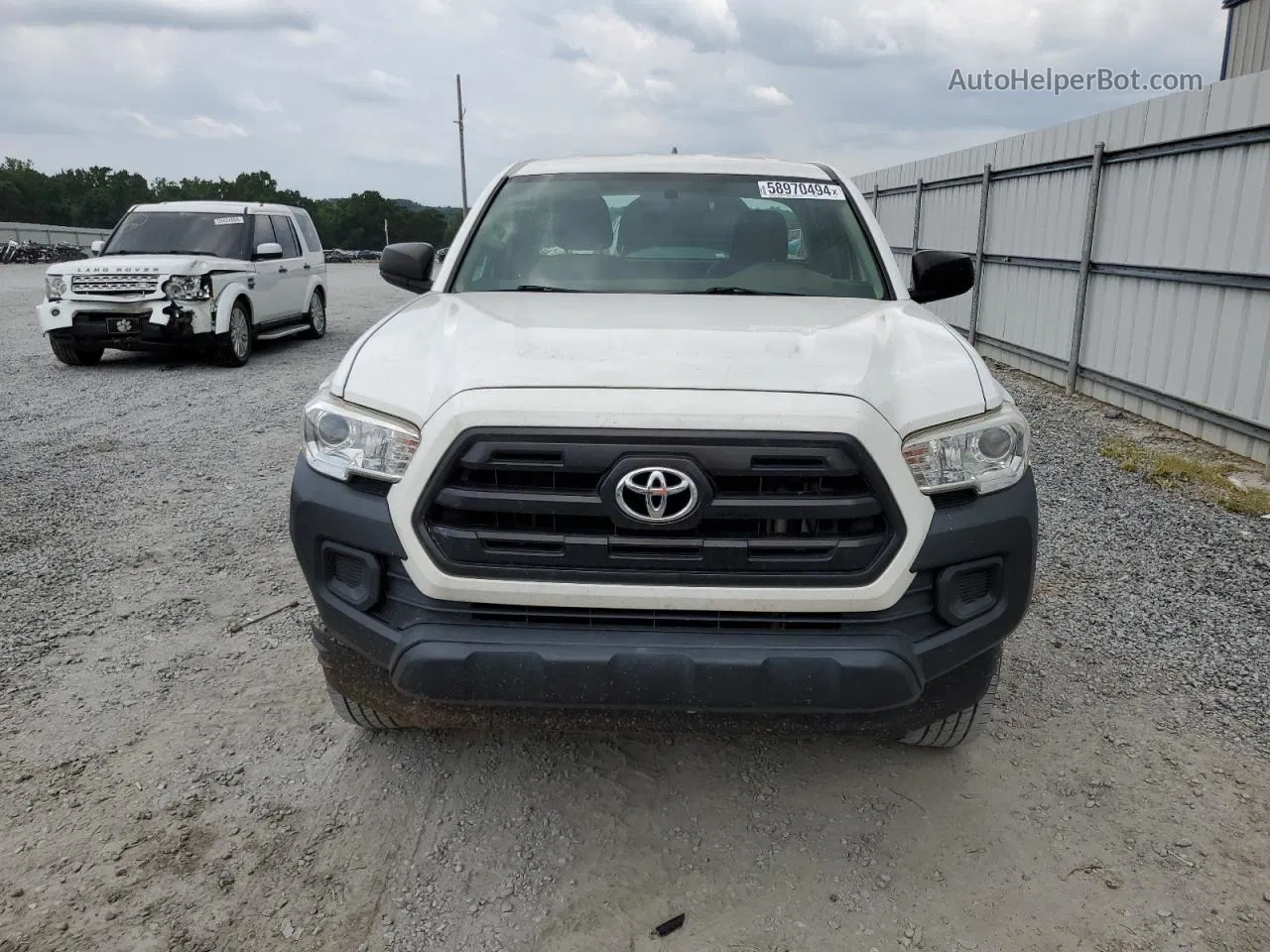 2017 Toyota Tacoma Access Cab White vin: 5TFSX5EN2HX054800