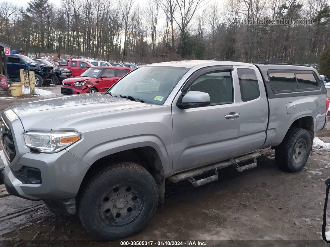 2017 Toyota Tacoma Sr Silver vin: 5TFSX5EN5HX055004