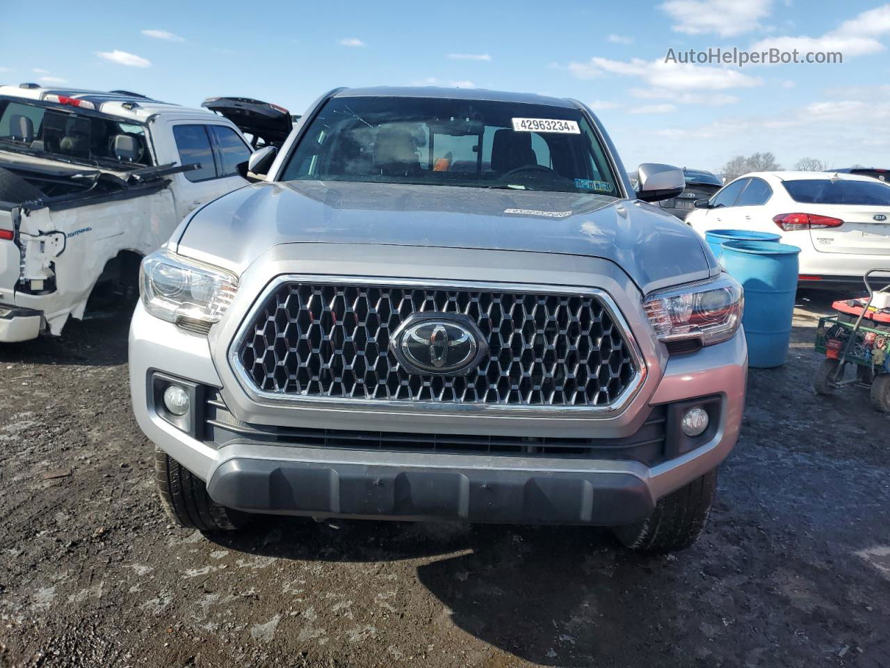 2019 Toyota Tacoma Access Cab Silver vin: 5TFSZ5AN0KX188633