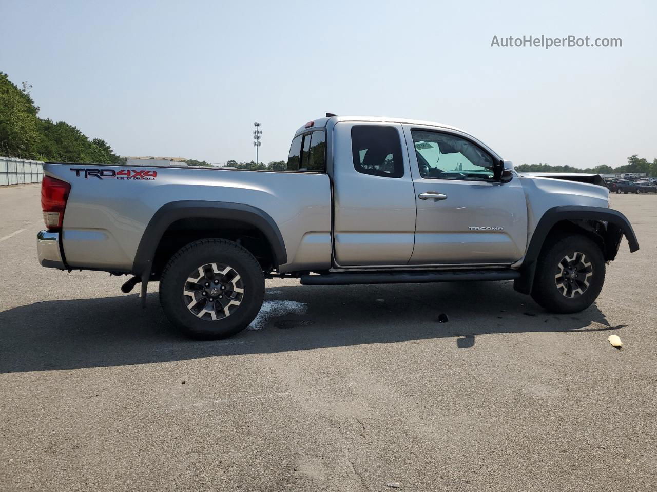 2017 Toyota Tacoma Access Cab Gray vin: 5TFSZ5AN1HX116378