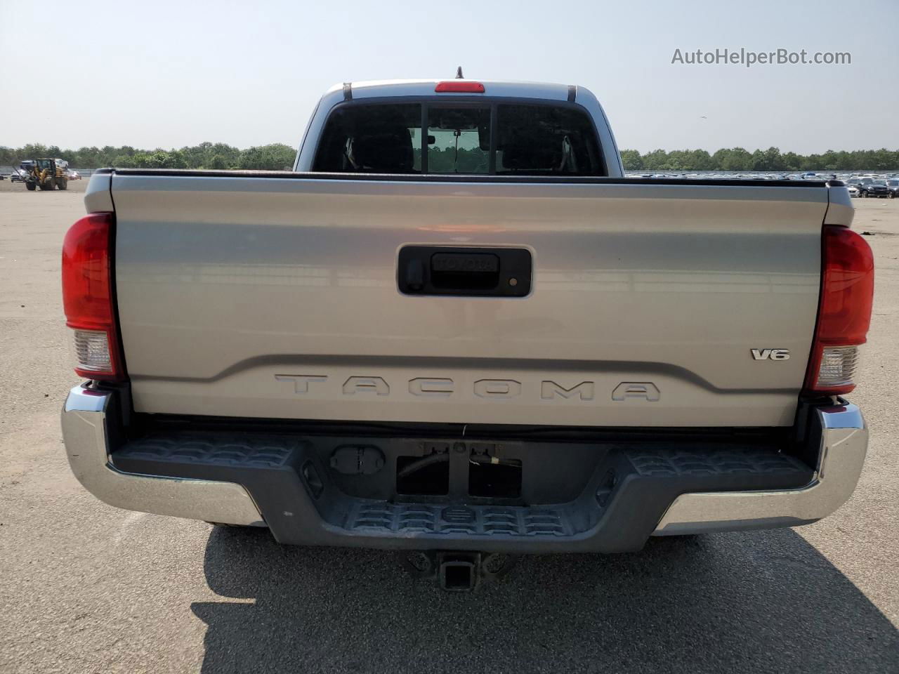 2017 Toyota Tacoma Access Cab Gray vin: 5TFSZ5AN1HX116378