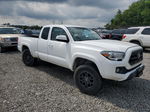 2017 Toyota Tacoma Access Cab White vin: 5TFSZ5AN4HX085112