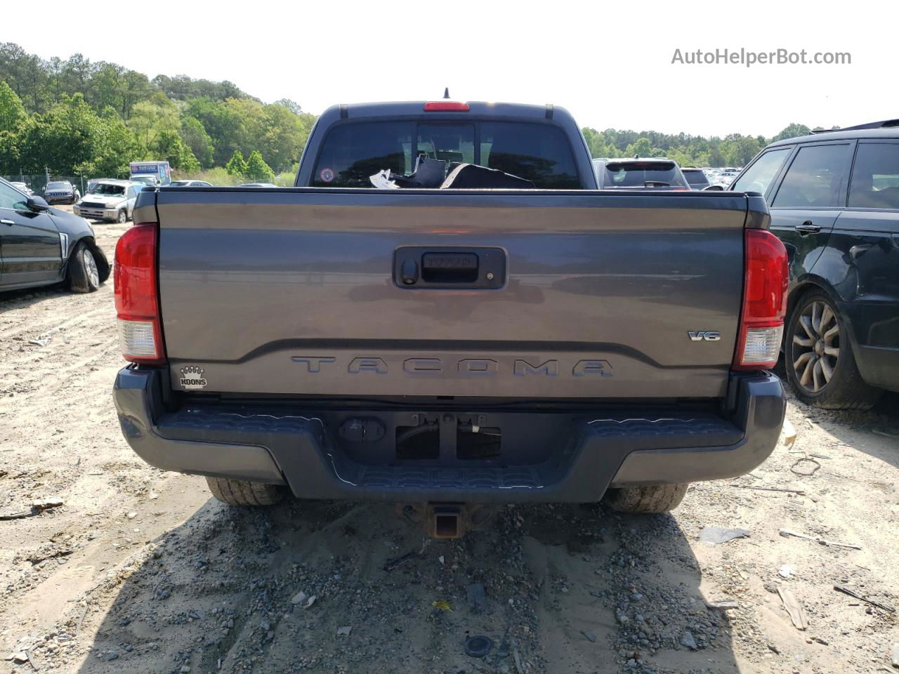 2017 Toyota Tacoma Access Cab Gray vin: 5TFSZ5AN5HX048473