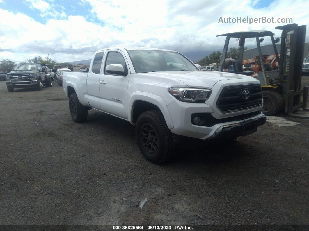 2017 Toyota Tacoma Sr5/trd Sport White vin: 5TFSZ5AN5HX082946