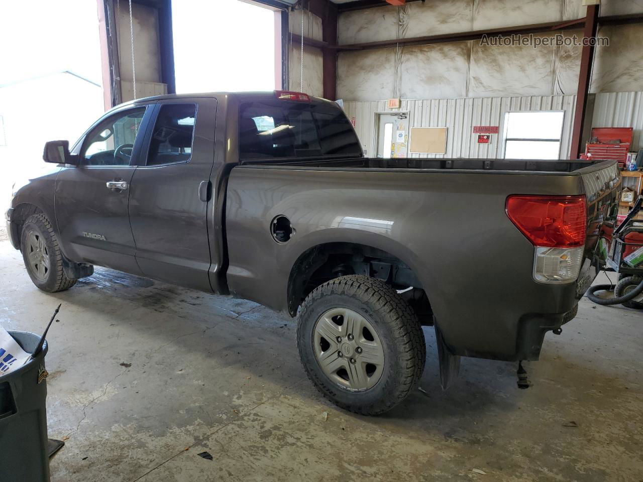 2012 Toyota Tundra Double Cab Sr5 Tan vin: 5TFUM5F13CX029944