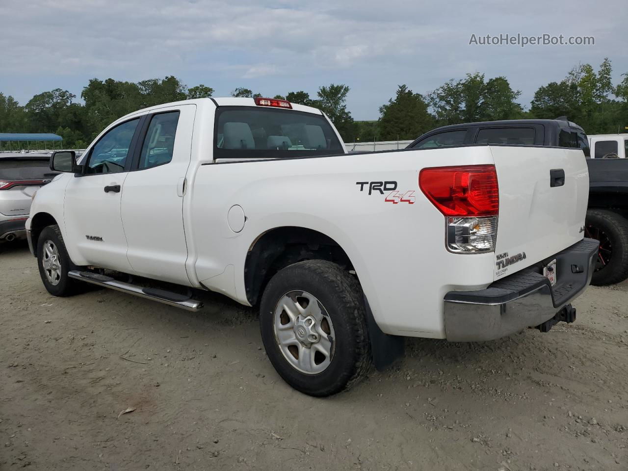 2012 Toyota Tundra Double Cab Sr5 White vin: 5TFUM5F14CX030021