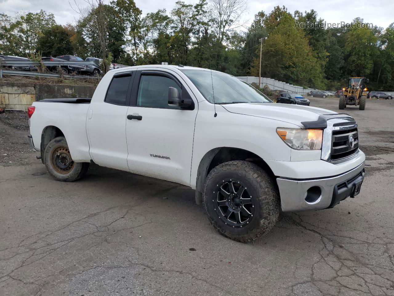 2012 Toyota Tundra Double Cab Sr5 White vin: 5TFUM5F17CX032040