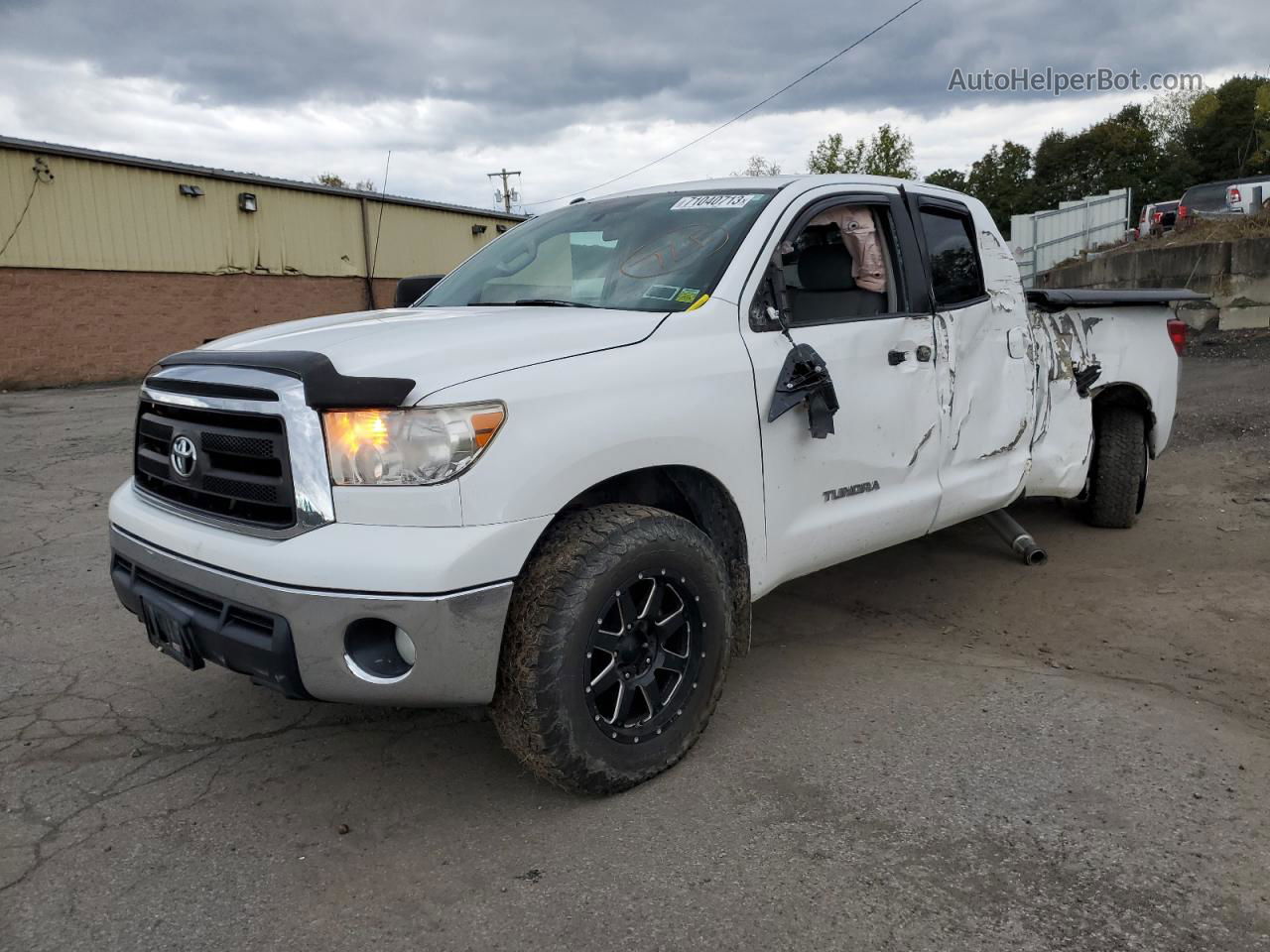 2012 Toyota Tundra Double Cab Sr5 White vin: 5TFUM5F17CX032040