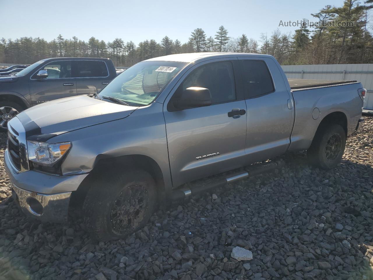 2012 Toyota Tundra Double Cab Sr5 Silver vin: 5TFUM5F1XCX035840