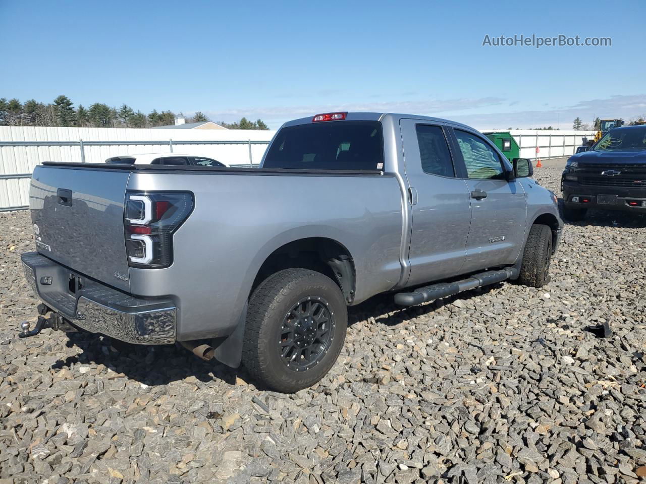 2012 Toyota Tundra Double Cab Sr5 Silver vin: 5TFUM5F1XCX035840