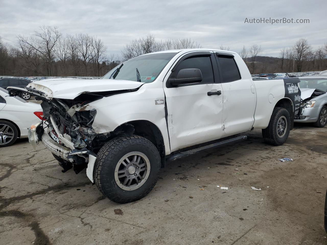 2012 Toyota Tundra Double Cab Sr5 Белый vin: 5TFUY5F14CX222205