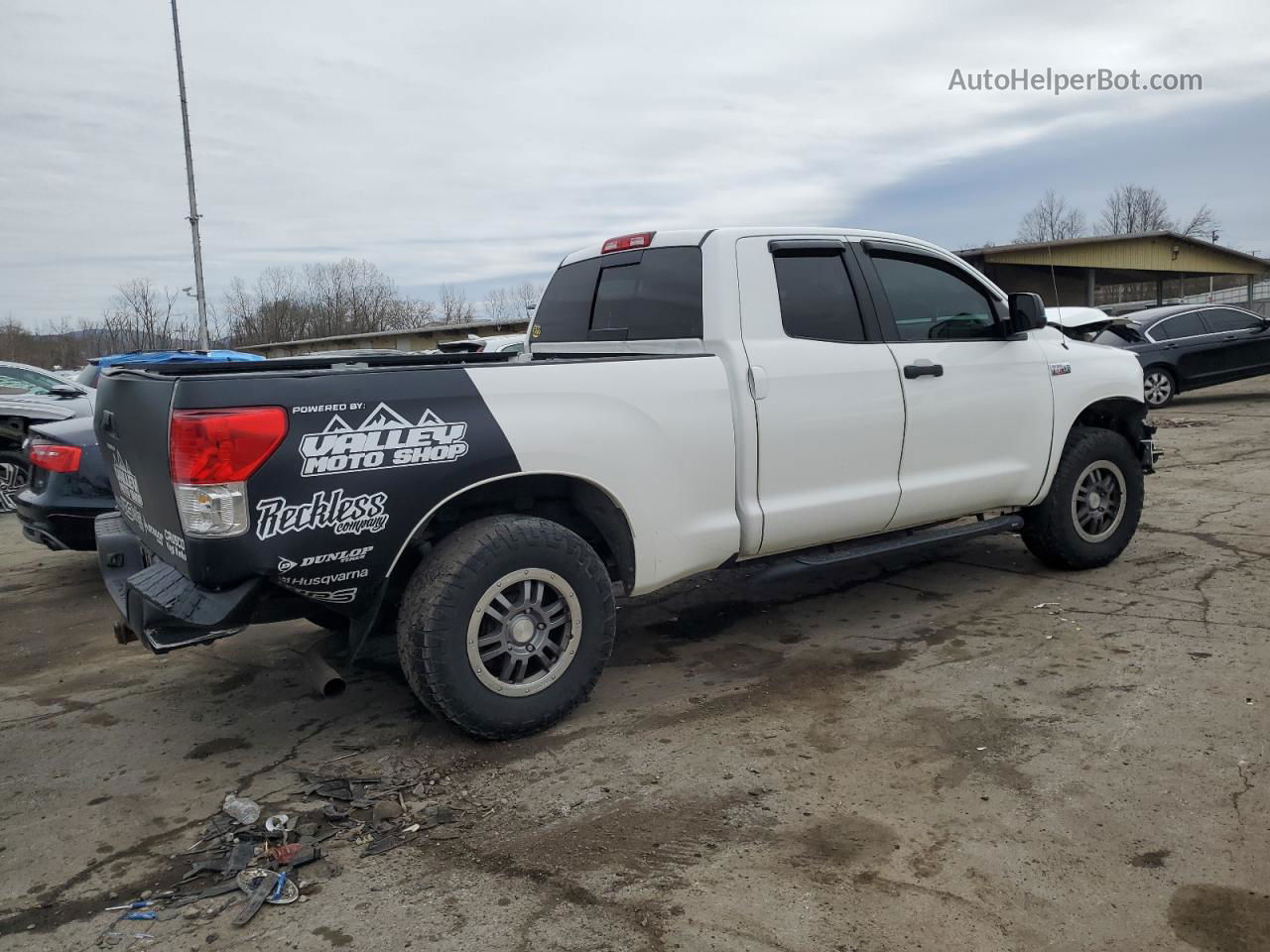 2012 Toyota Tundra Double Cab Sr5 White vin: 5TFUY5F14CX222205