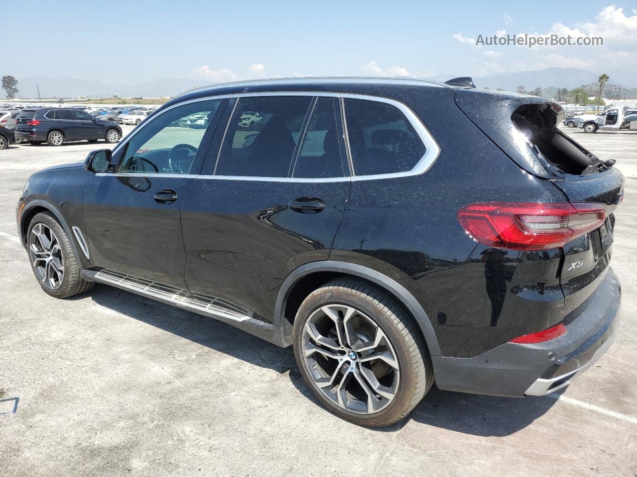 2020 Bmw X5 Sdrive 40i Черный vin: 5UXCR4C06LLW64570