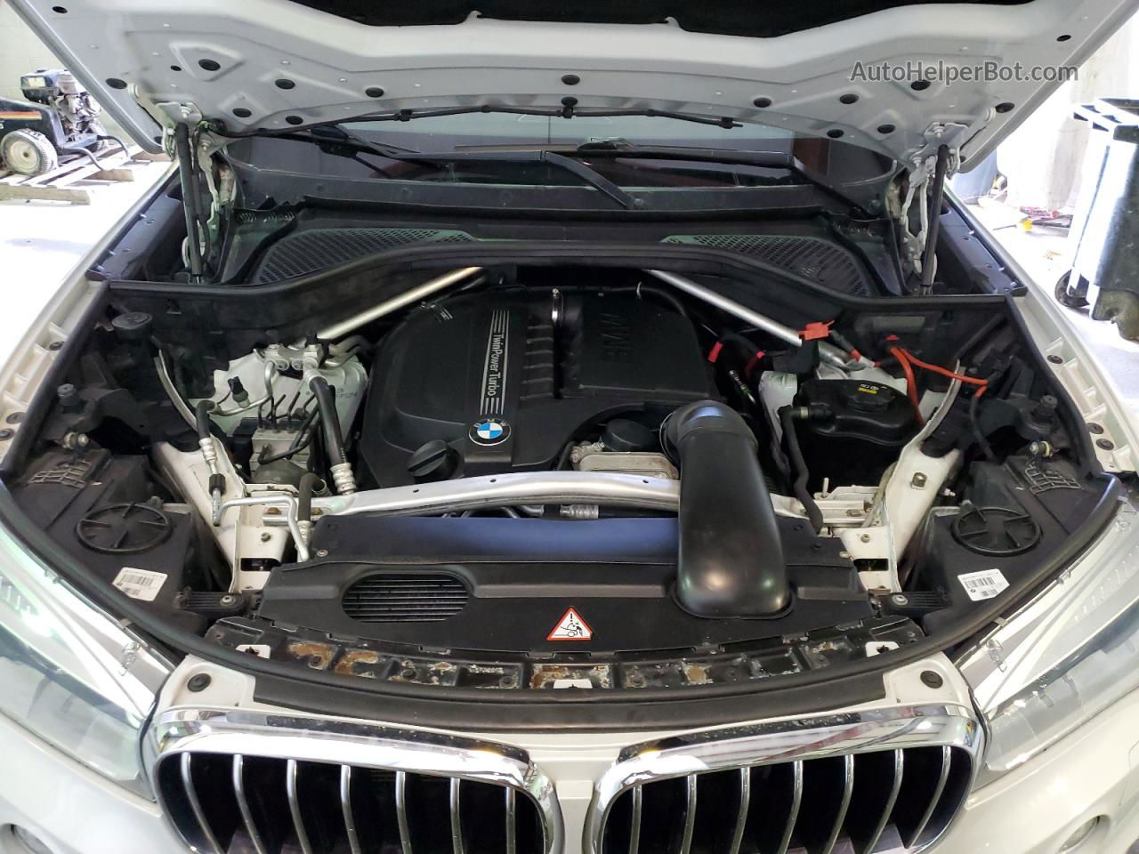 2015 Bmw X5 Xdrive35i Белый vin: 5UXKR0C52F0P13205