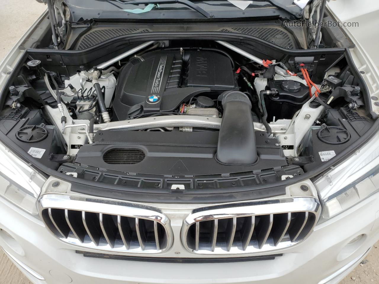 2015 Bmw X5 Xdrive35i Белый vin: 5UXKR0C58F0K69845