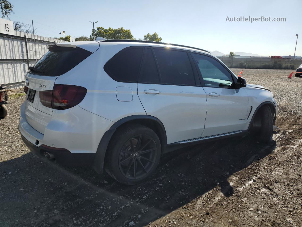 2014 Bmw X5 Xdrive35d White vin: 5UXKS4C57E0C07382