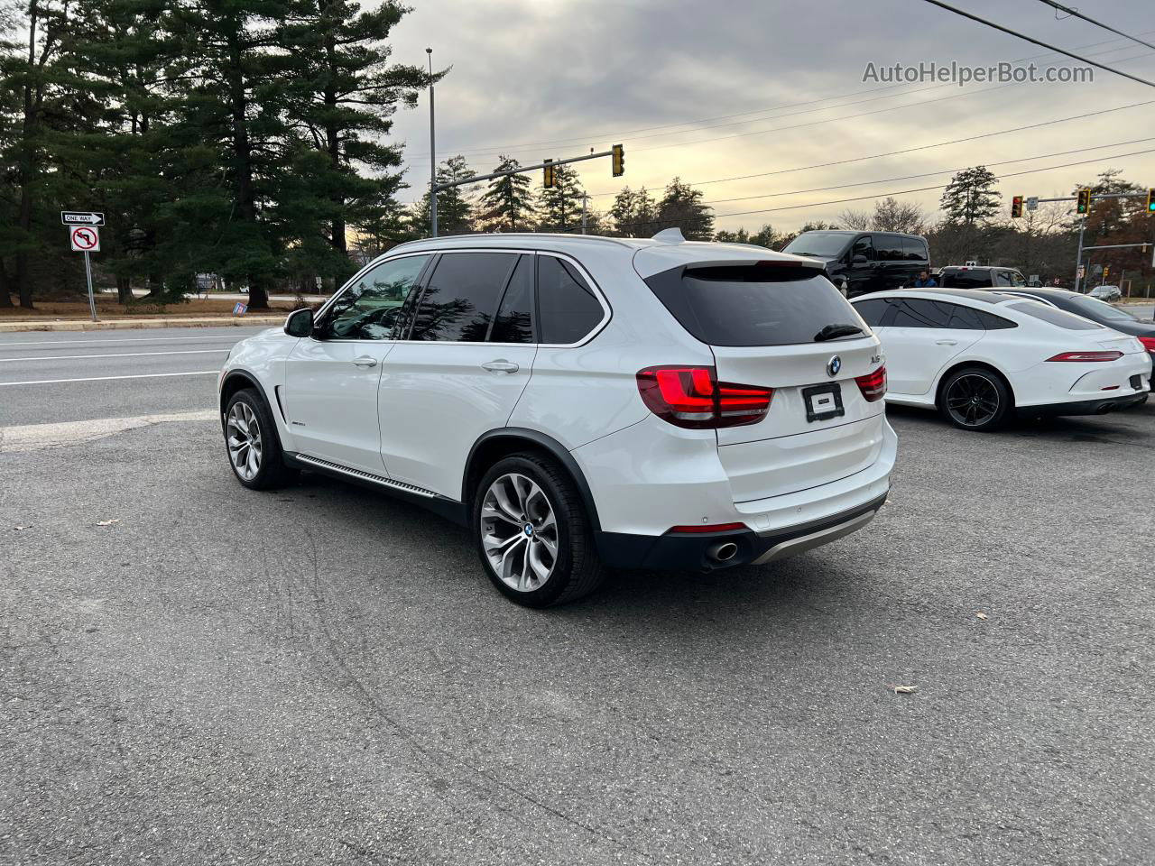 2015 Bmw X5 Xdrive35d White vin: 5UXKS4C58F0N07334