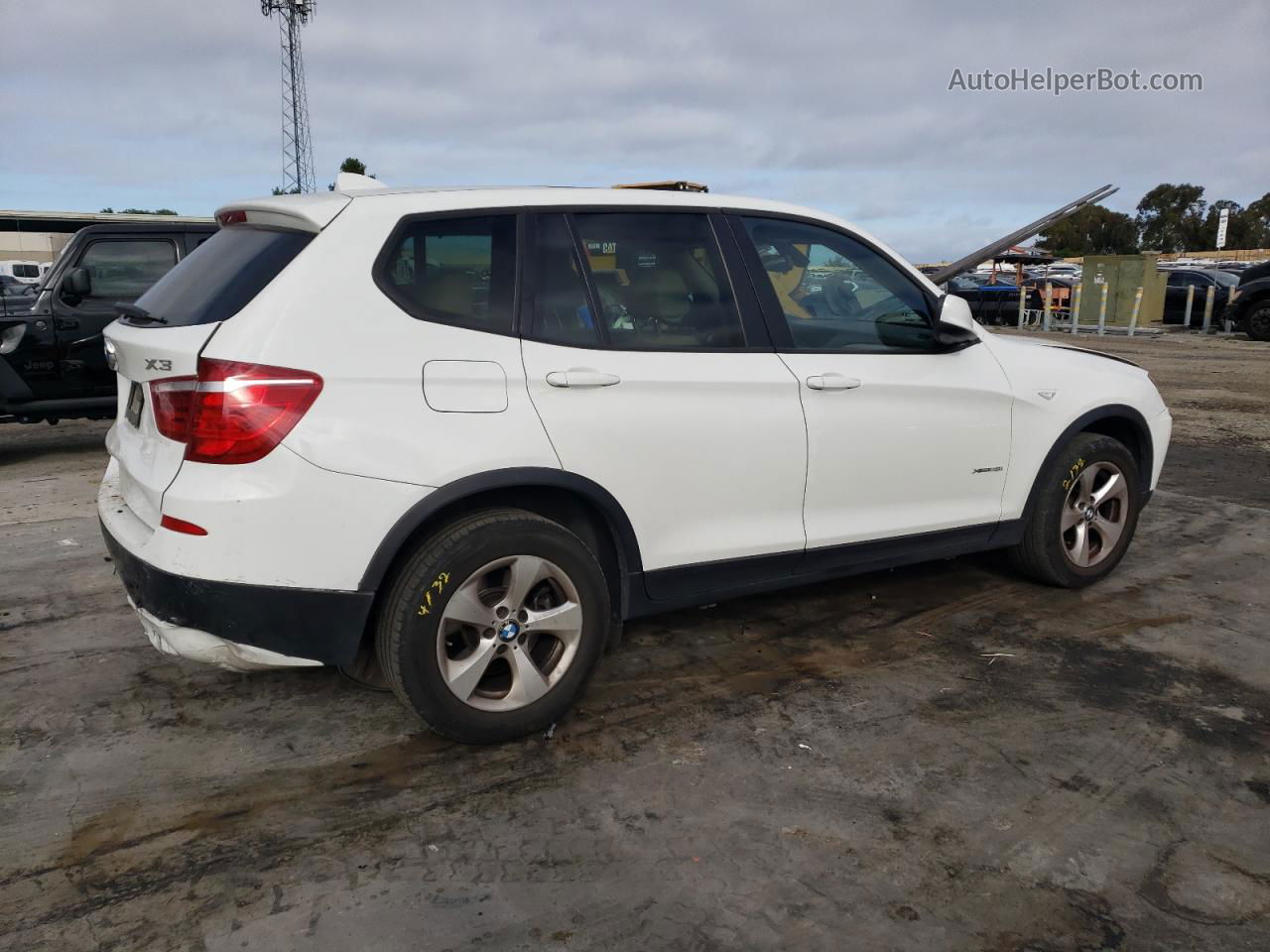 2011 Bmw X3 Xdrive28i White vin: 5UXWX5C57BL713634