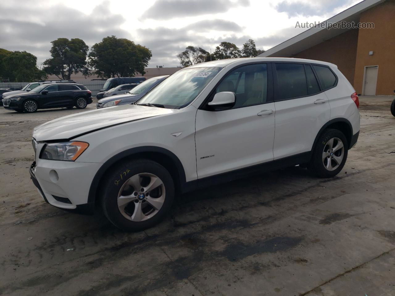 2011 Bmw X3 Xdrive28i White vin: 5UXWX5C57BL713634