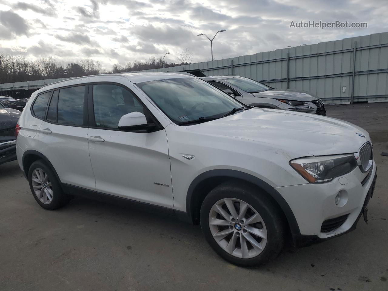 2016 Bmw X3 Xdrive28i Белый vin: 5UXWX9C50G0D66019