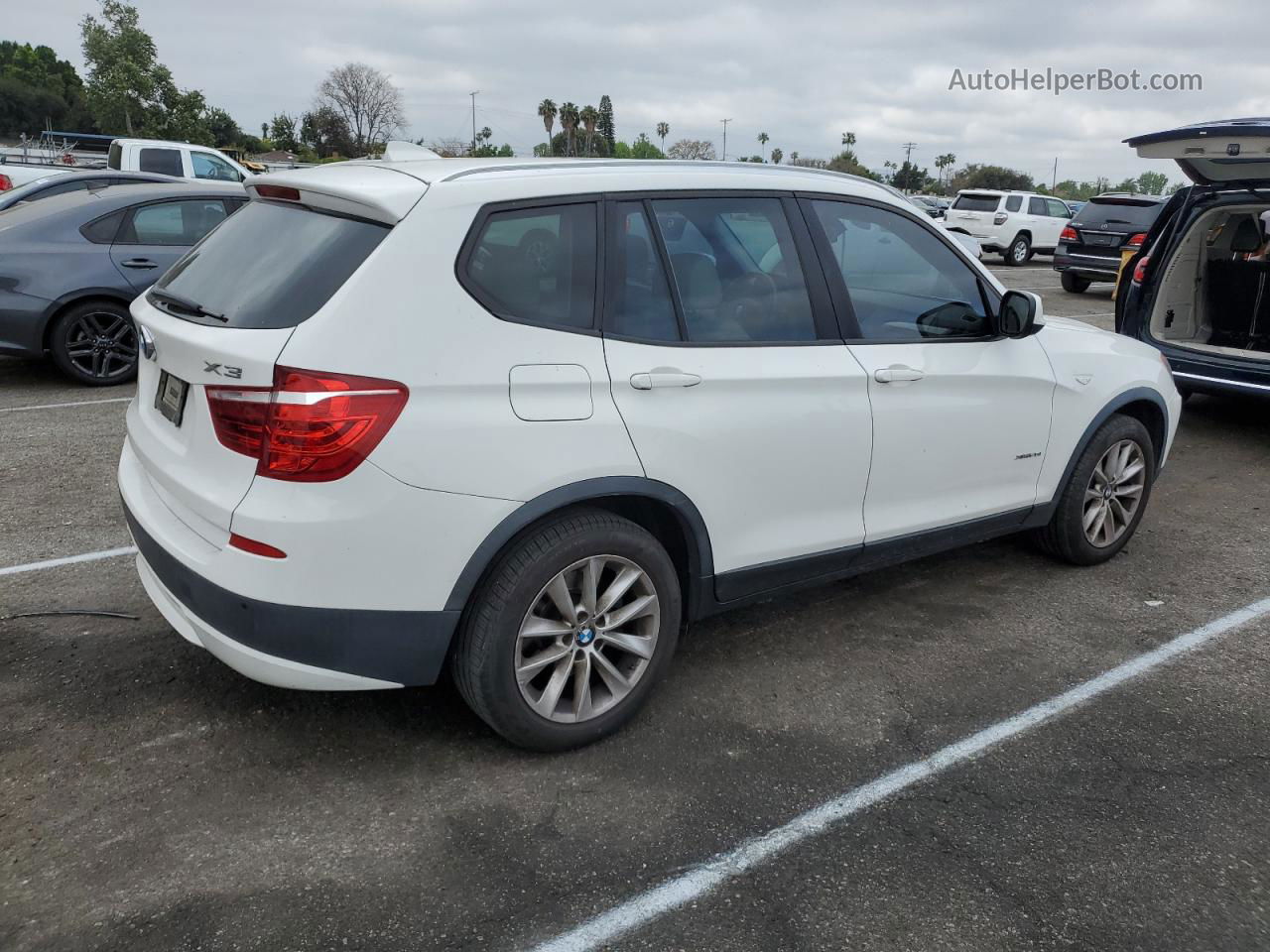 2013 Bmw X3 Xdrive28i White vin: 5UXWX9C55D0A16378