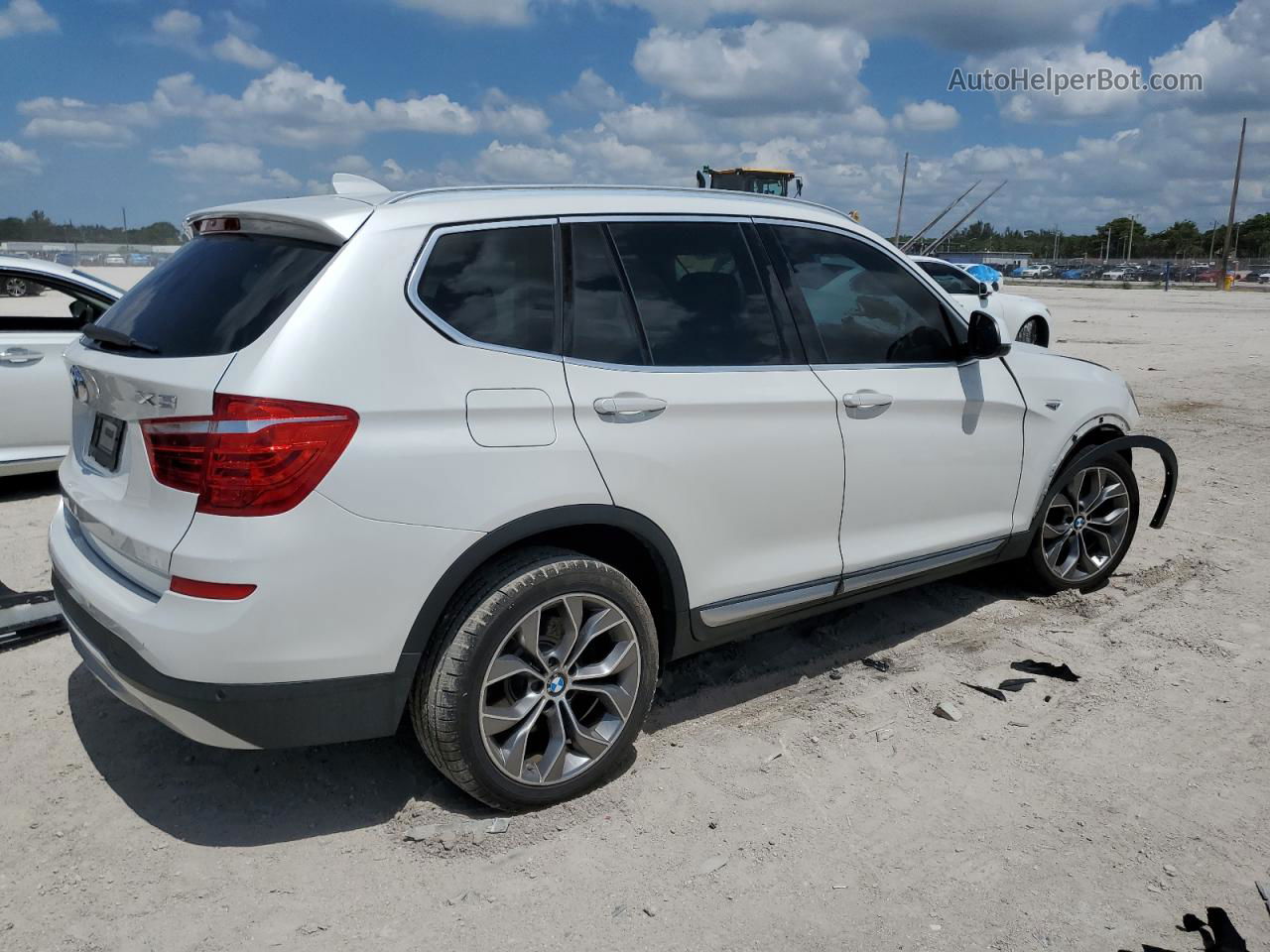 2016 Bmw X3 Sdrive28i Белый vin: 5UXWZ7C50G0M83837