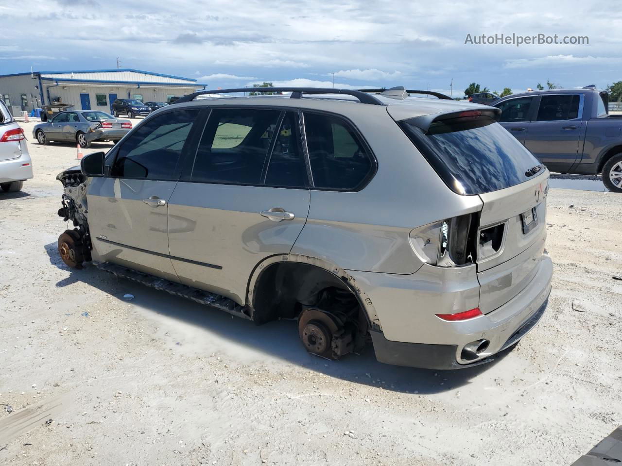 2011 Bmw X5 Xdrive35i Золотой vin: 5UXZV4C55BL413197