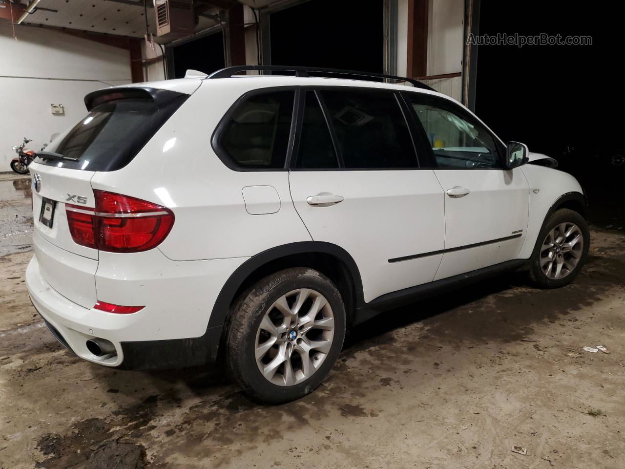 2011 Bmw X5 Xdrive35i White vin: 5UXZV4C55BL415175