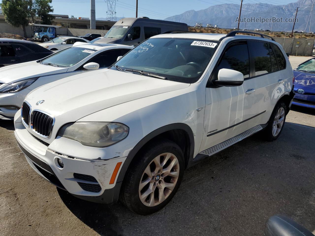 2012 Bmw X5 Xdrive35i White vin: 5UXZV4C55CL750390