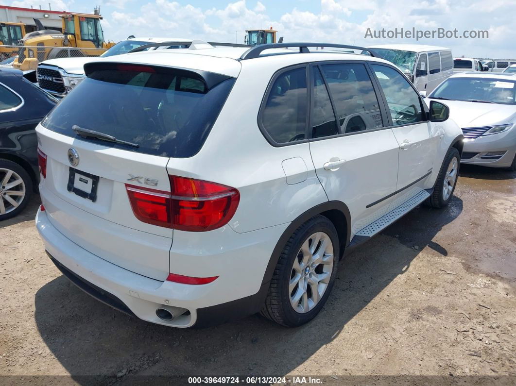 2012 Bmw X5   White vin: 5UXZV4C5XCL762633