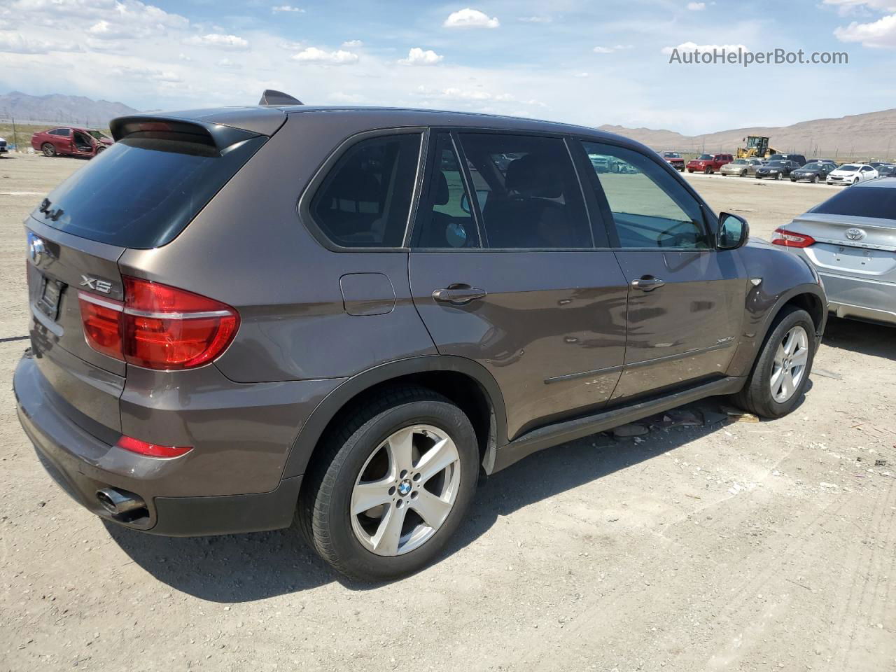 2011 Bmw X5 Xdrive35d Brown vin: 5UXZW0C5XBL656445