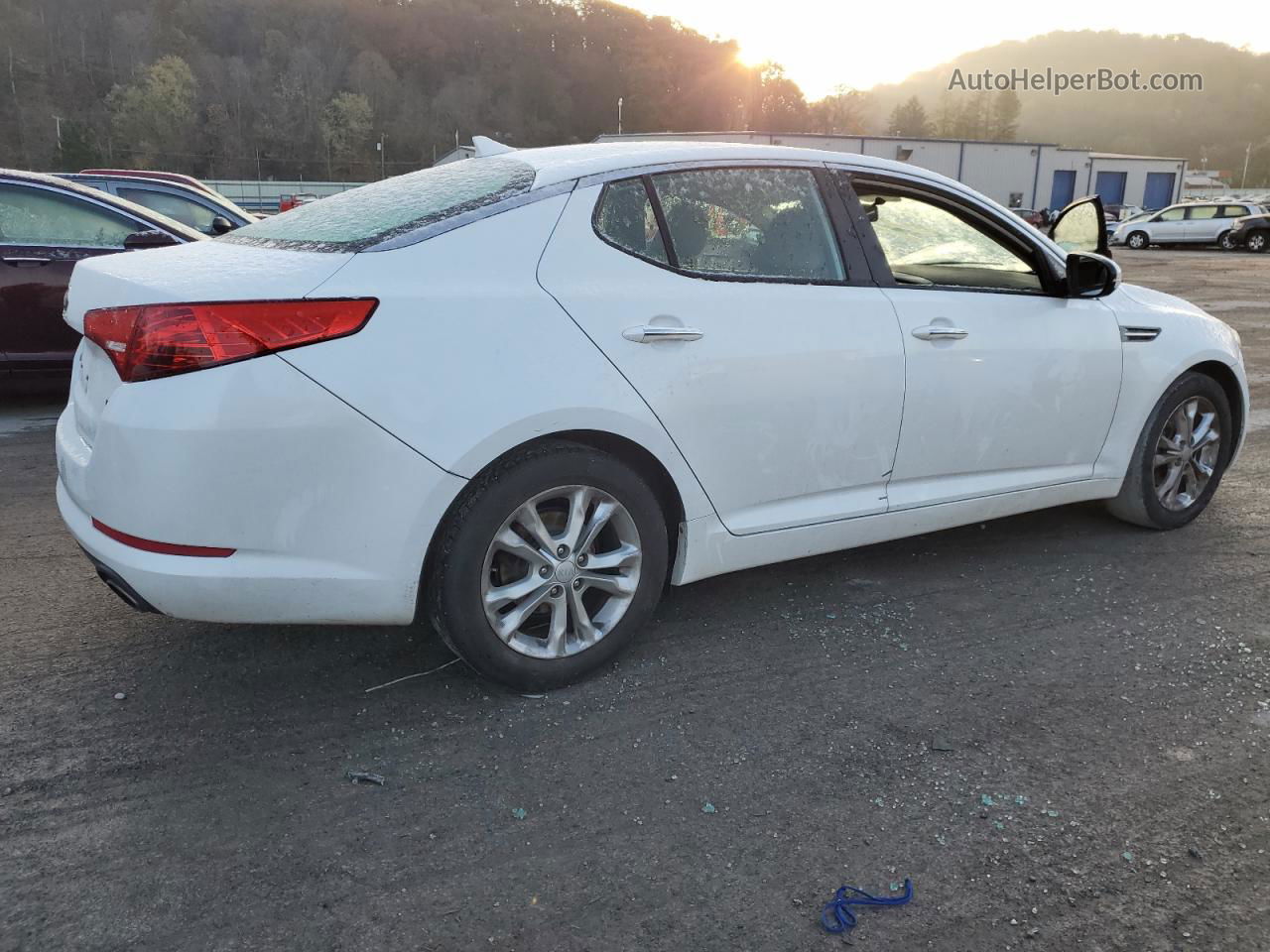 2013 Kia Optima Lx White vin: 5XXGM4A70DG204128