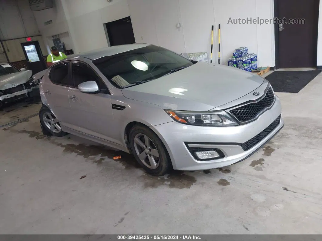 2015 Kia Optima Lx Серебряный vin: 5XXGM4A70FG380597