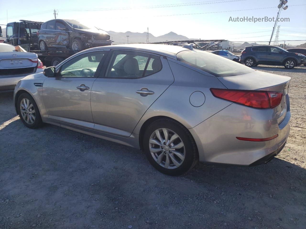 2015 Kia Optima Lx Серебряный vin: 5XXGM4A70FG443147