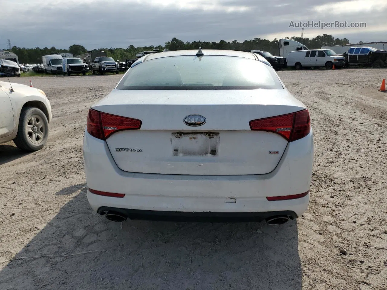 2013 Kia Optima Lx Белый vin: 5XXGM4A73DG221568