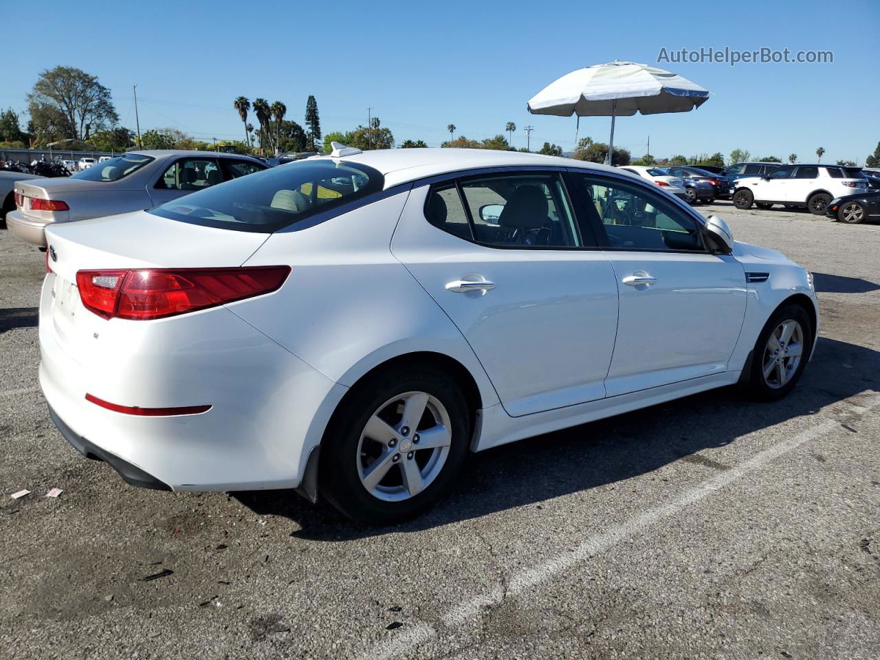 2014 Kia Optima Lx White vin: 5XXGM4A73EG282629