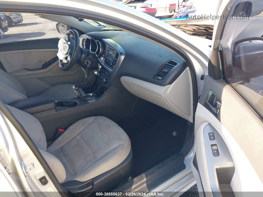 2014 Kia Optima Lx Серебряный vin: 5XXGM4A73EG304483