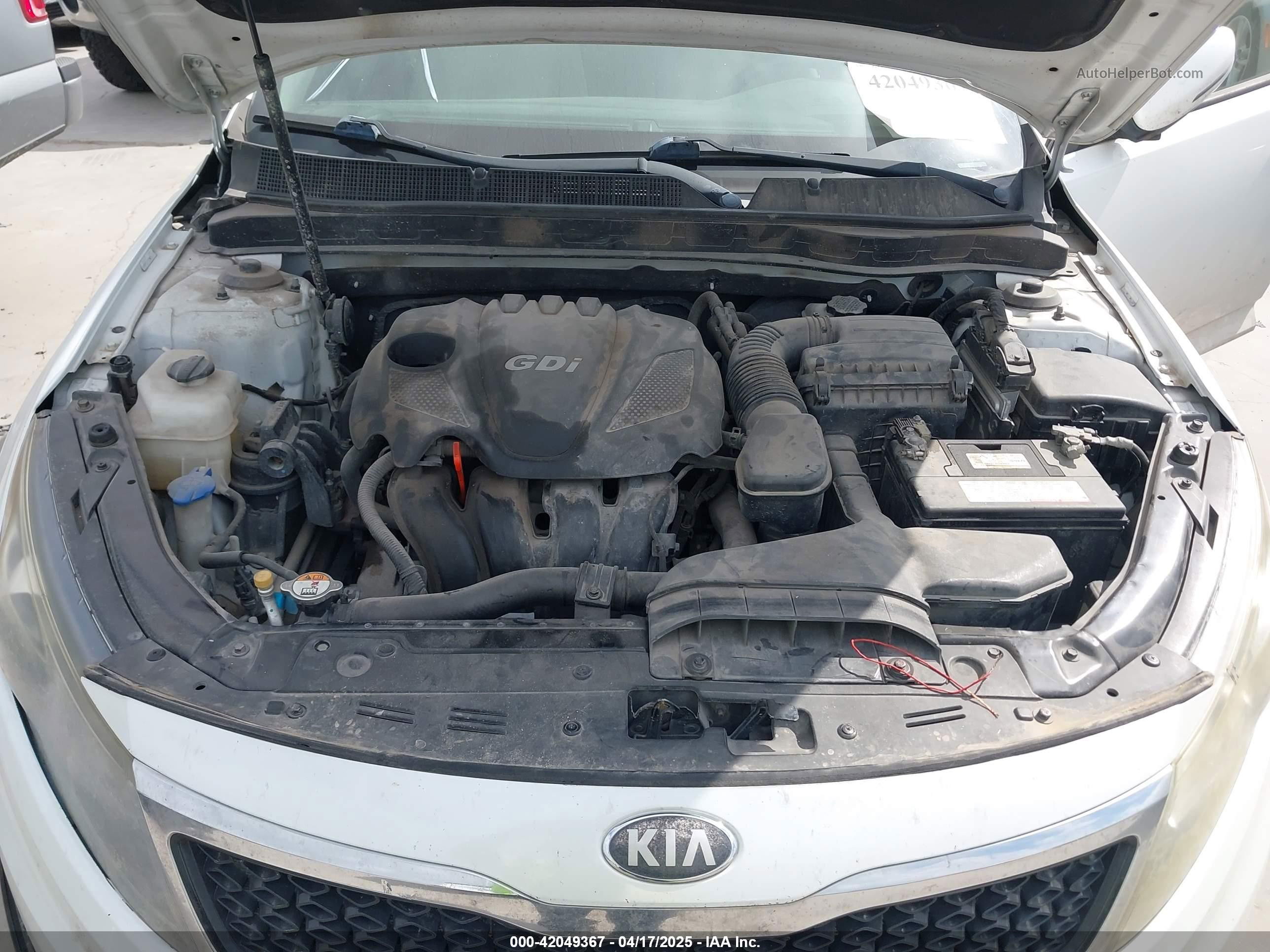 2013 Kia Optima Lx White vin: 5XXGM4A74DG142720