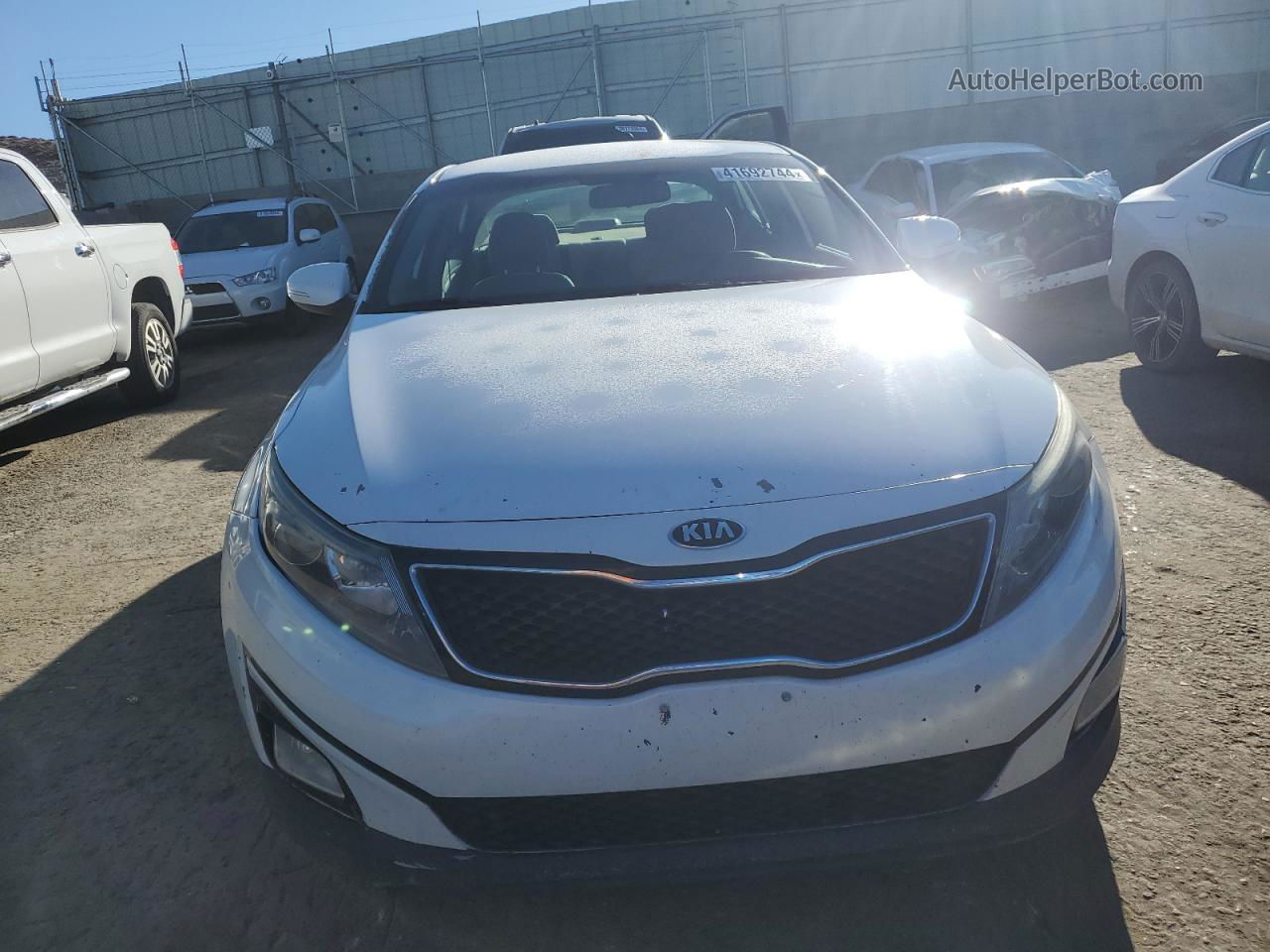 2014 Kia Optima Lx White vin: 5XXGM4A76EG314165