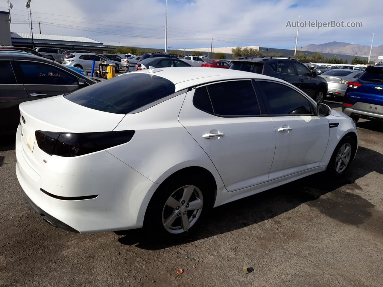 2015 Kia Optima Lx White vin: 5XXGM4A77FG417435