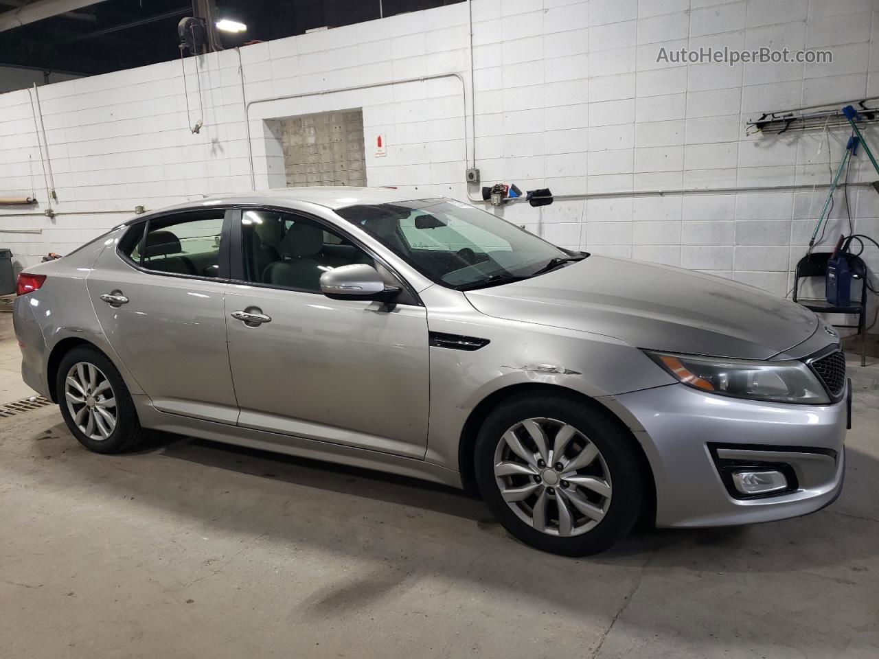 2015 Kia Optima Lx Серебряный vin: 5XXGM4A77FG459250