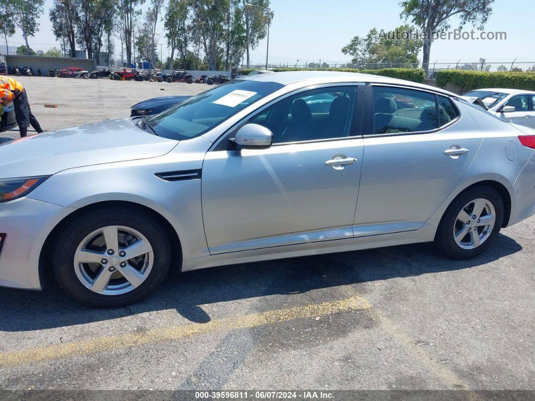 2015 Kia Optima Lx Серебряный vin: 5XXGM4A77FG494452